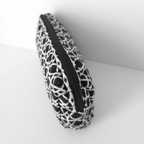 Vera Bradley Black & White Night & Day Geo Quilted Cosmetic Bag - Picture 2 of 6